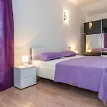 9 Bedroom In Tribunj *