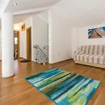 9 Bedroom In Tribunj Holiday home Tribunj (Sibenik-Knin)
