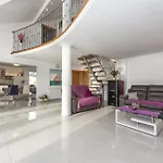 Holiday home 9 Bedroom In Tribunj Tribunj (Sibenik-Knin)