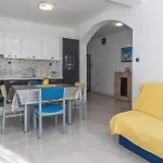 9 Bedroom In Tribunj * Tribunj (Sibenik-Knin)