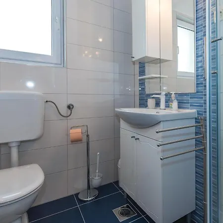9 Bedroom In Tribunj Holiday home