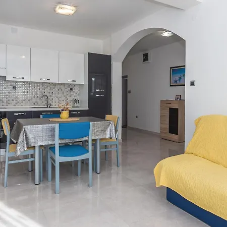 9 Bedroom In Tribunj * Tribalj