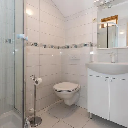 9 Bedroom In Tribunj Holiday home