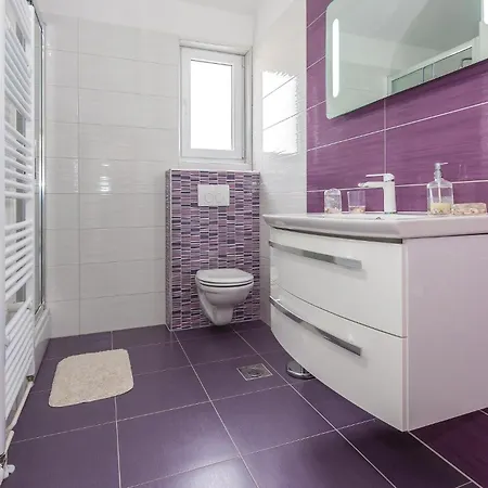 9 Bedroom In Tribunj * Tribalj