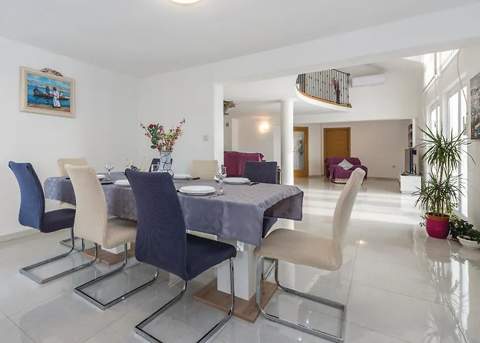 9 Bedroom In Tribunj Tribalj